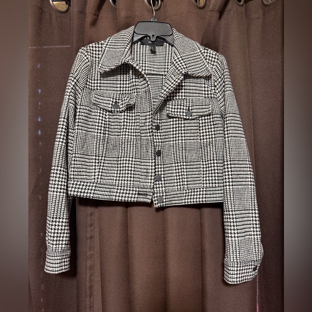 Forever 21 Black and White Plaid coat